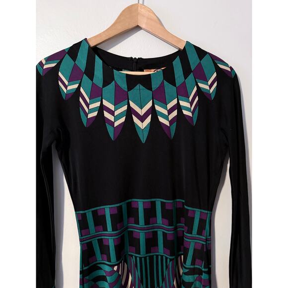 TORY BURCH 100% silk black green geometric aztec stretch fit flare dress - Picture 3 of 9